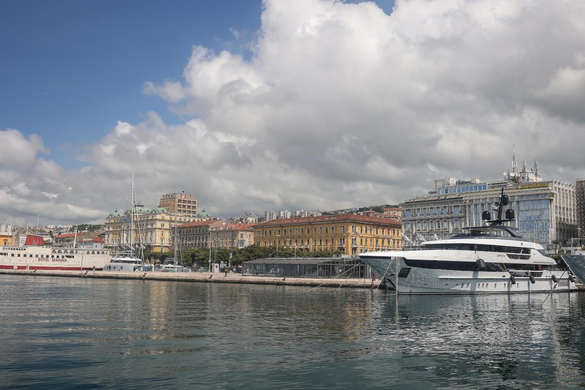 Residence Inn Rijeka Buitenkant foto